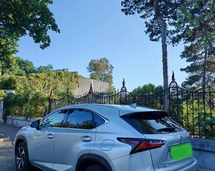 Серый Лексус НХ, объемом двигателя 2 л и пробегом 172 тыс. км за 21500 $, фото 2 на Automoto.ua