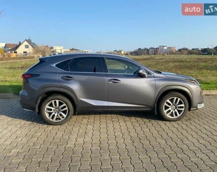 Серый Лексус НХ, объемом двигателя 2 л и пробегом 150 тыс. км за 21500 $, фото 8 на Automoto.ua