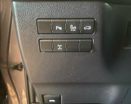 Серый Лексус НХ, объемом двигателя 2 л и пробегом 150 тыс. км за 21500 $, фото 31 на Automoto.ua