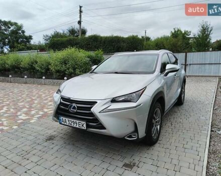 Сірий Лексус НХ, об'ємом двигуна 2 л та пробігом 57 тис. км за 21800 $, фото 4 на Automoto.ua