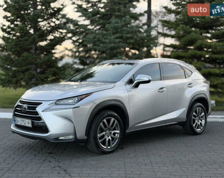 Сірий Лексус НХ, об'ємом двигуна 2 л та пробігом 105 тис. км за 22000 $, фото 4 на Automoto.ua