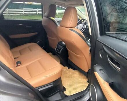 Сірий Лексус НХ, об'ємом двигуна 2 л та пробігом 160 тис. км за 23000 $, фото 10 на Automoto.ua