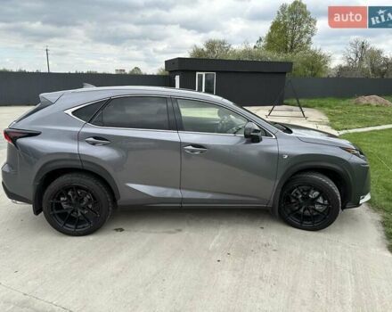 Сірий Лексус НХ, об'ємом двигуна 2 л та пробігом 154 тис. км за 28900 $, фото 32 на Automoto.ua