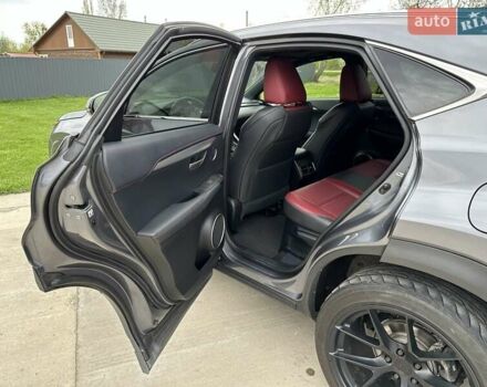 Сірий Лексус НХ, об'ємом двигуна 2 л та пробігом 154 тис. км за 28900 $, фото 23 на Automoto.ua