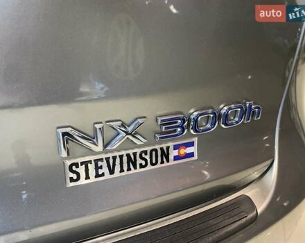 Сірий Лексус НХ, об'ємом двигуна 2.49 л та пробігом 55 тис. км за 29500 $, фото 17 на Automoto.ua