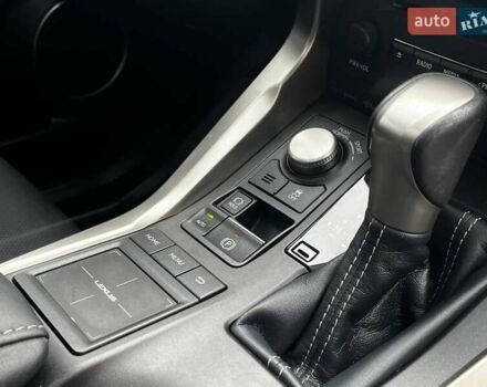 Серый Лексус НХ, объемом двигателя 2 л и пробегом 137 тыс. км за 17800 $, фото 22 на Automoto.ua