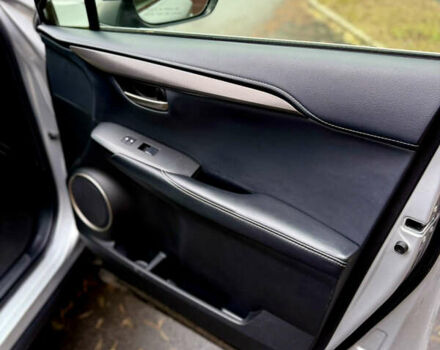 Серый Лексус НХ, объемом двигателя 2 л и пробегом 111 тыс. км за 17900 $, фото 8 на Automoto.ua