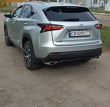 Серый Лексус НХ, объемом двигателя 2 л и пробегом 166 тыс. км за 25500 $, фото 5 на Automoto.ua