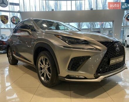 Сірий Лексус НХ, об'ємом двигуна 2.49 л та пробігом 55 тис. км за 29500 $, фото 6 на Automoto.ua