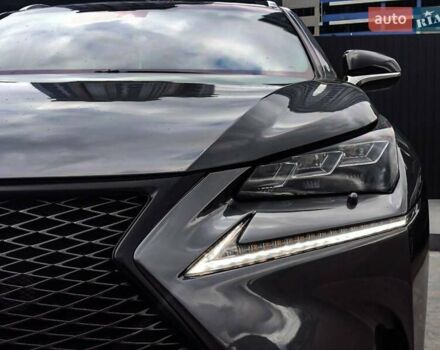 Сірий Лексус НХ, об'ємом двигуна 2 л та пробігом 190 тис. км за 20900 $, фото 3 на Automoto.ua