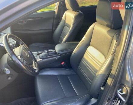 Серый Лексус НХ, объемом двигателя 2 л и пробегом 150 тыс. км за 21500 $, фото 9 на Automoto.ua