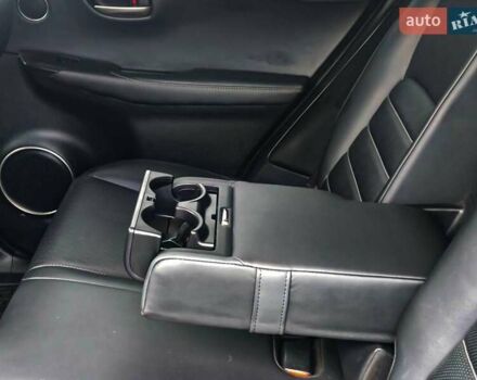 Сірий Лексус НХ, об'ємом двигуна 2 л та пробігом 190 тис. км за 20900 $, фото 27 на Automoto.ua