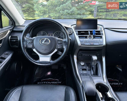 Сірий Лексус НХ, об'ємом двигуна 2 л та пробігом 105 тис. км за 22000 $, фото 9 на Automoto.ua