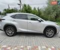Сірий Лексус НХ, об'ємом двигуна 2 л та пробігом 57 тис. км за 21800 $, фото 3 на Automoto.ua