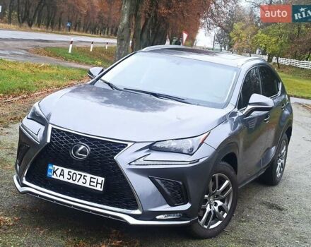 Сірий Лексус НХ, об'ємом двигуна 2 л та пробігом 160 тис. км за 23000 $, фото 1 на Automoto.ua