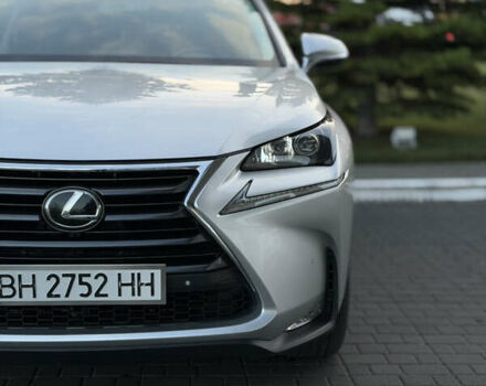 Сірий Лексус НХ, об'ємом двигуна 2 л та пробігом 105 тис. км за 22000 $, фото 27 на Automoto.ua