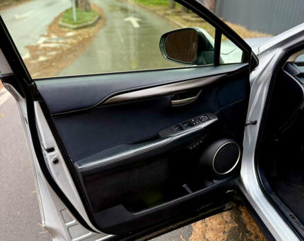 Серый Лексус НХ, объемом двигателя 2 л и пробегом 111 тыс. км за 17900 $, фото 12 на Automoto.ua