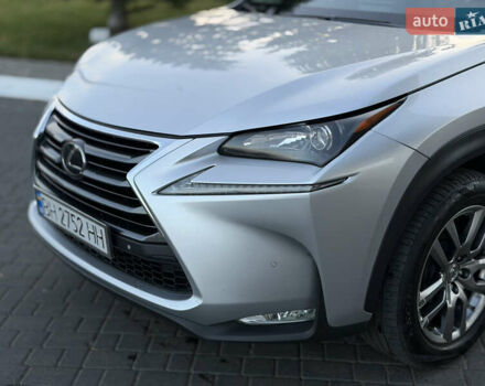 Сірий Лексус НХ, об'ємом двигуна 2 л та пробігом 105 тис. км за 22000 $, фото 2 на Automoto.ua