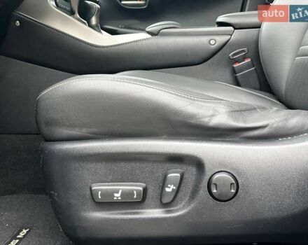 Серый Лексус НХ, объемом двигателя 2 л и пробегом 137 тыс. км за 17800 $, фото 11 на Automoto.ua