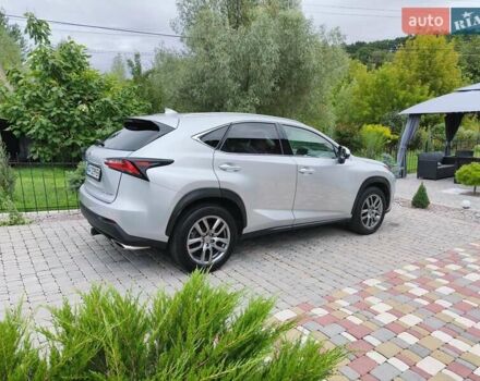 Сірий Лексус НХ, об'ємом двигуна 2 л та пробігом 57 тис. км за 21800 $, фото 7 на Automoto.ua