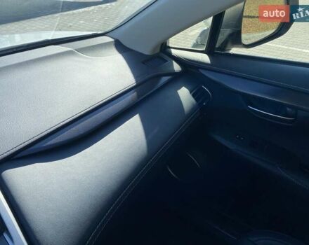 Сірий Лексус НХ, об'ємом двигуна 2 л та пробігом 87 тис. км за 22000 $, фото 20 на Automoto.ua