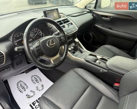 Серый Лексус НХ, объемом двигателя 2 л и пробегом 70 тыс. км за 16700 $, фото 11 на Automoto.ua