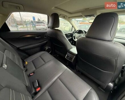 Серый Лексус НХ, объемом двигателя 2 л и пробегом 70 тыс. км за 16700 $, фото 5 на Automoto.ua