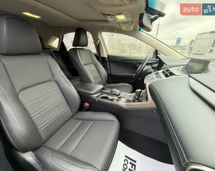 Серый Лексус НХ, объемом двигателя 2 л и пробегом 70 тыс. км за 16700 $, фото 7 на Automoto.ua