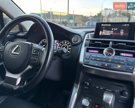 Сірий Лексус НХ, об'ємом двигуна 2 л та пробігом 122 тис. км за 24799 $, фото 82 на Automoto.ua
