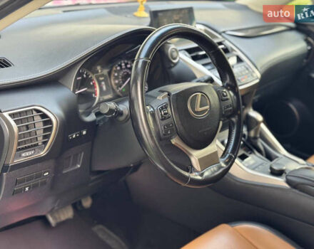 Серый Лексус НХ, объемом двигателя 2 л и пробегом 141 тыс. км за 20900 $, фото 13 на Automoto.ua