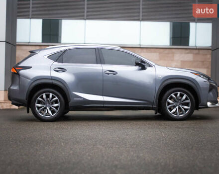 Серый Лексус НХ, объемом двигателя 2.49 л и пробегом 114 тыс. км за 31500 $, фото 1 на Automoto.ua