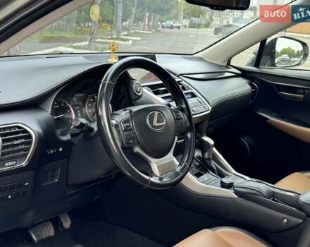 Сірий Лексус НХ, об'ємом двигуна 2 л та пробігом 140 тис. км за 21999 $, фото 15 на Automoto.ua
