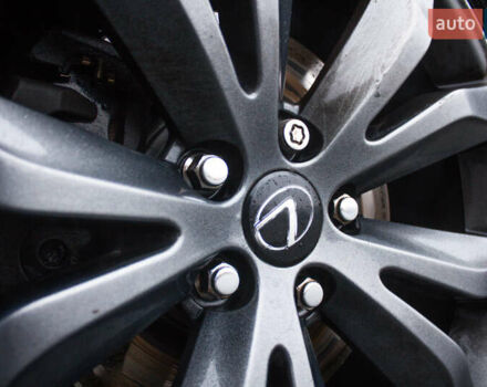 Серый Лексус НХ, объемом двигателя 2.49 л и пробегом 114 тыс. км за 31500 $, фото 43 на Automoto.ua