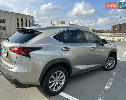 Серый Лексус НХ, объемом двигателя 1.99 л и пробегом 115 тыс. км за 22000 $, фото 9 на Automoto.ua