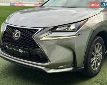 Серый Лексус НХ, объемом двигателя 2 л и пробегом 141 тыс. км за 20900 $, фото 2 на Automoto.ua