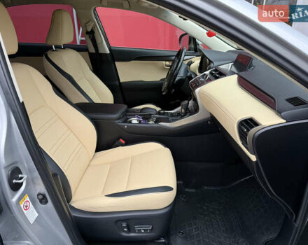 Серый Лексус НХ, объемом двигателя 2 л и пробегом 38 тыс. км за 19999 $, фото 17 на Automoto.ua