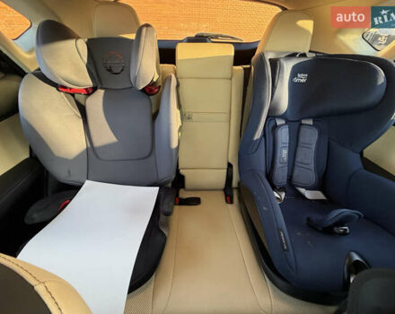 Сірий Лексус НХ, об'ємом двигуна 2 л та пробігом 96 тис. км за 22500 $, фото 18 на Automoto.ua