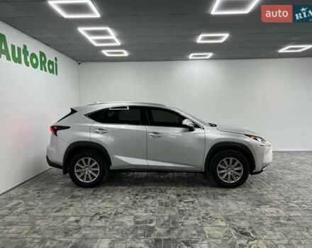 Сірий Лексус НХ, об'ємом двигуна 2 л та пробігом 96 тис. км за 22900 $, фото 2 на Automoto.ua