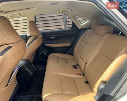 Сірий Лексус НХ, об'ємом двигуна 2 л та пробігом 130 тис. км за 23000 $, фото 8 на Automoto.ua