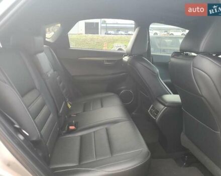 Серый Лексус НХ, объемом двигателя 2 л и пробегом 120 тыс. км за 6400 $, фото 9 на Automoto.ua