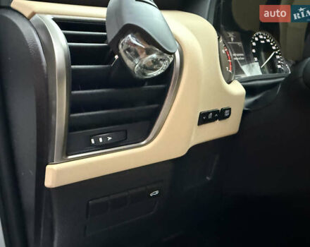 Серый Лексус НХ, объемом двигателя 2 л и пробегом 38 тыс. км за 19999 $, фото 22 на Automoto.ua