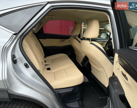 Серый Лексус НХ, объемом двигателя 2 л и пробегом 38 тыс. км за 19999 $, фото 14 на Automoto.ua