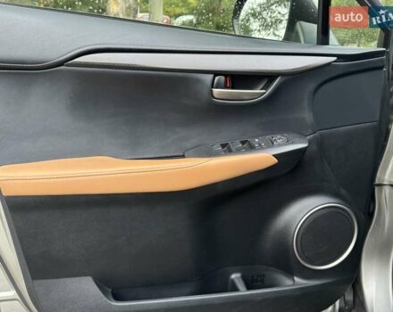 Сірий Лексус НХ, об'ємом двигуна 2 л та пробігом 140 тис. км за 21999 $, фото 14 на Automoto.ua