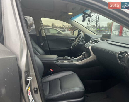 Сірий Лексус НХ, об'ємом двигуна 2 л та пробігом 97 тис. км за 26500 $, фото 9 на Automoto.ua