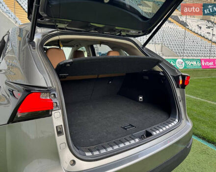 Серый Лексус НХ, объемом двигателя 2 л и пробегом 141 тыс. км за 20900 $, фото 22 на Automoto.ua