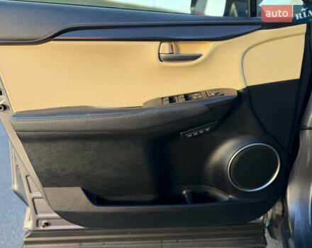 Сірий Лексус НХ, об'ємом двигуна 2 л та пробігом 96 тис. км за 22500 $, фото 8 на Automoto.ua