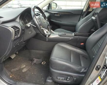 Сірий Лексус НХ, об'ємом двигуна 2.5 л та пробігом 82 тис. км за 7800 $, фото 6 на Automoto.ua