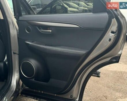 Серый Лексус НХ, объемом двигателя 2 л и пробегом 98 тыс. км за 27740 $, фото 16 на Automoto.ua