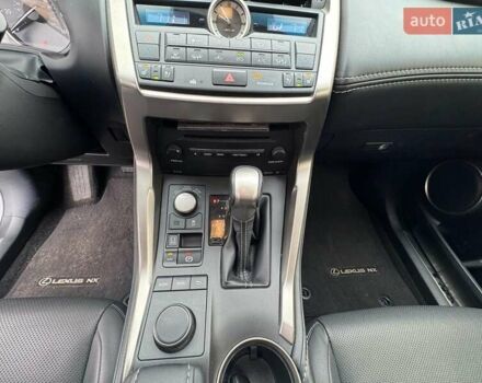 Серый Лексус НХ, объемом двигателя 2 л и пробегом 98 тыс. км за 27740 $, фото 35 на Automoto.ua