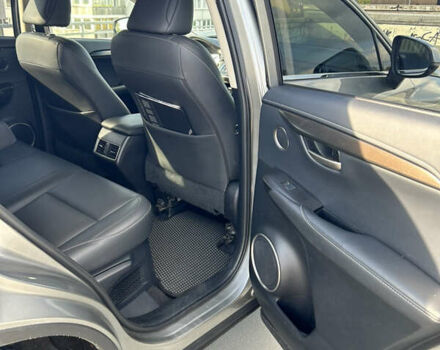 Серый Лексус НХ, объемом двигателя 1.99 л и пробегом 115 тыс. км за 22000 $, фото 7 на Automoto.ua